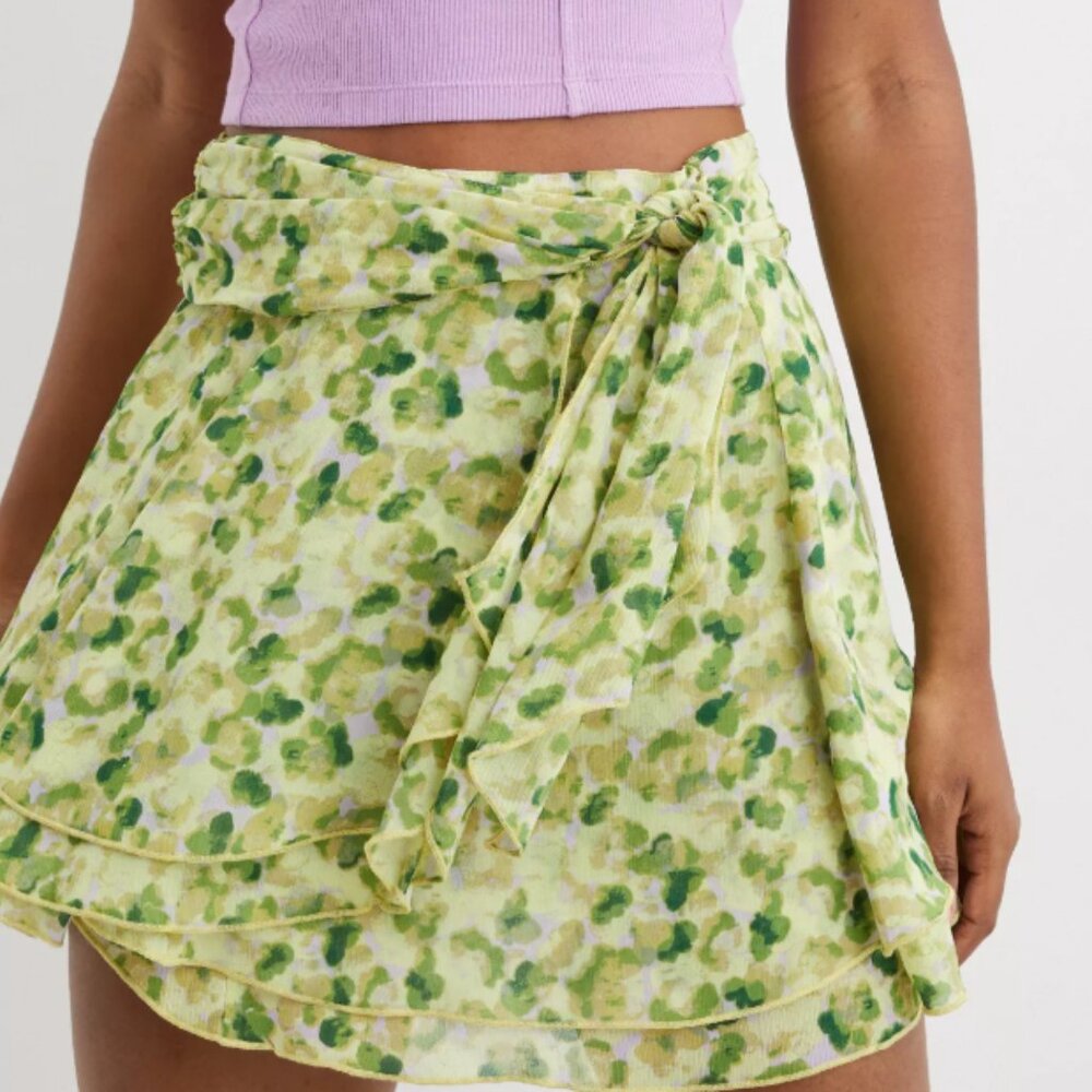 Aerie Chiffon Wrap Skirt Green Floral- New with Tag size S